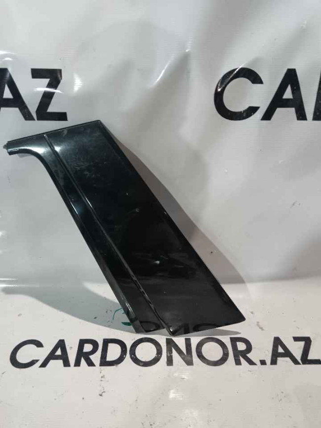 Dekorativ plastik sol Qapi kənarı Subaru Forester 2007