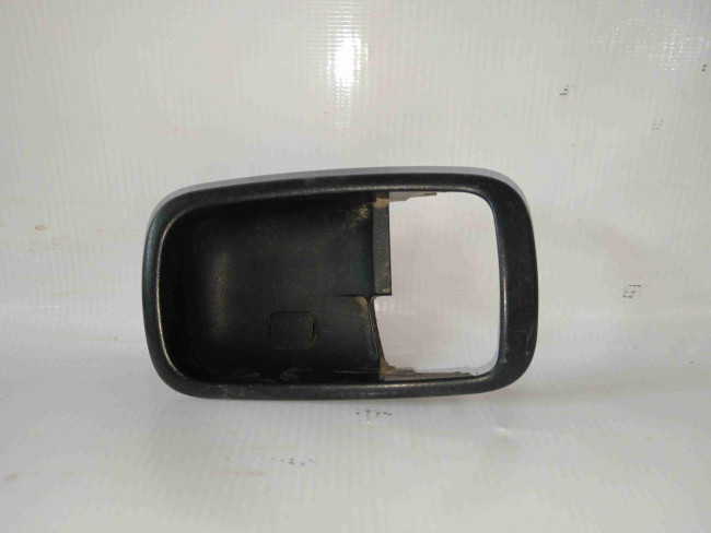 Qapı ruçkasi (iç) dekorativ plastik(sağ) Mitsubishi Lancer 2007