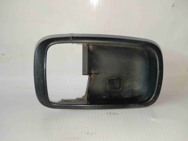 Qapı ruçkasi (iç) dekorativ plastik(sol) Mitsubishi Lancer 2007