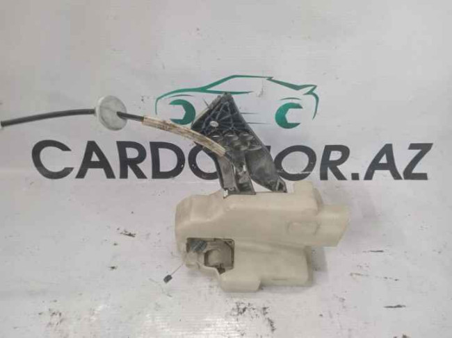Qapı zamoku Sağ Ön Volkswagen Touareg 2006
