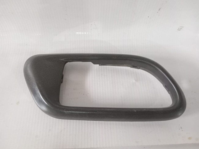 Dekorativ plastik salon Subaru Forester 2007