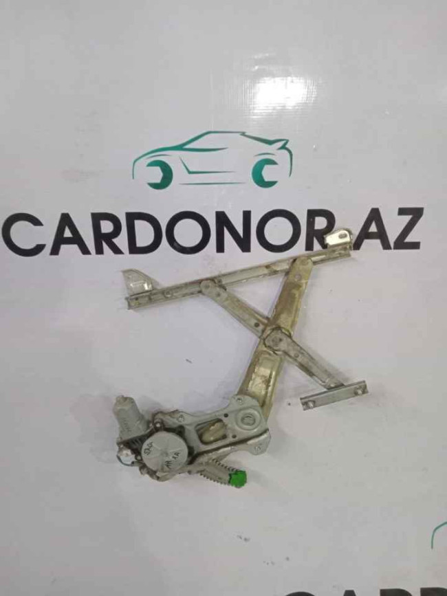 Şüşəqaldiran Sağ Arxa Qapı Subaru Forester 2007