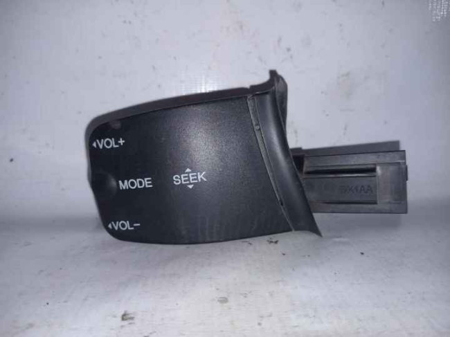 Musiqi idarəetmə Ford Focus 2005