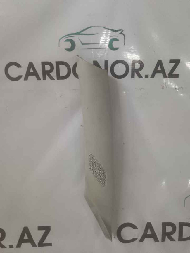 Obivka (обшивка стойки) лев. Skoda Fabia 2011