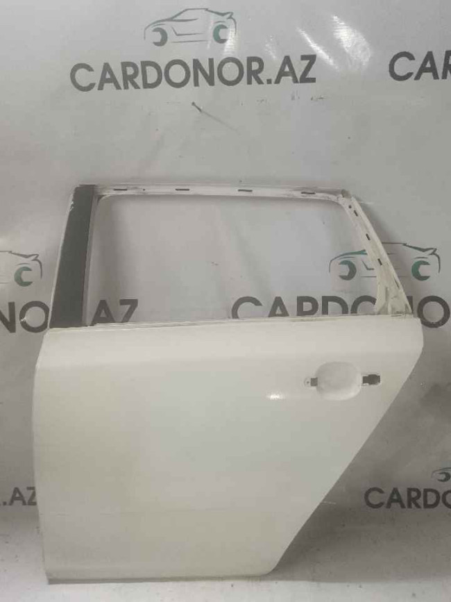 Qapı sol arxa (дверь задняя левая) Skoda Fabia 2011