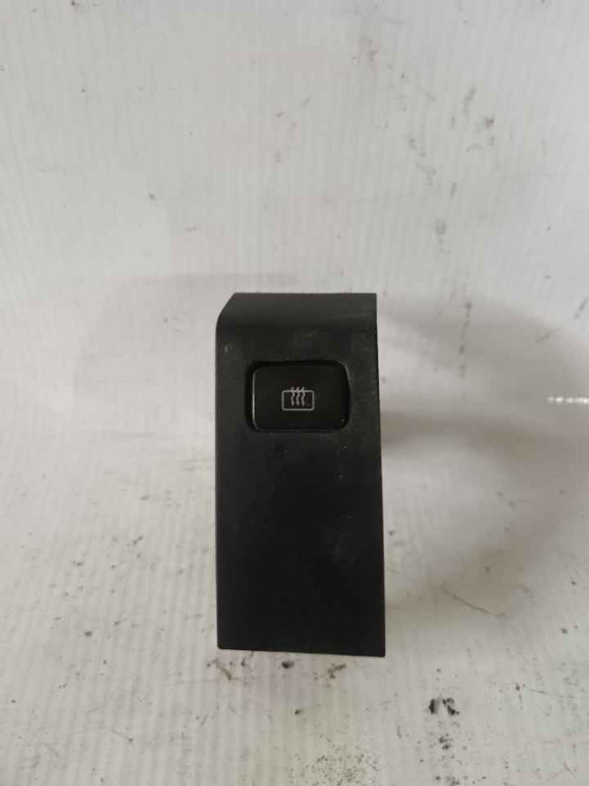 Düymə (Кнопка обогрева стекла) Skoda Fabia 2011