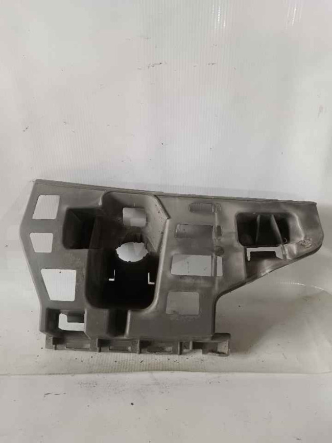 Kronşteyn (кронштейн бампера) Skoda Fabia 2013