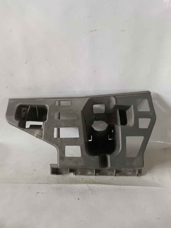 Kronşteyn (кронштейн бампера) Skoda Fabia 2013