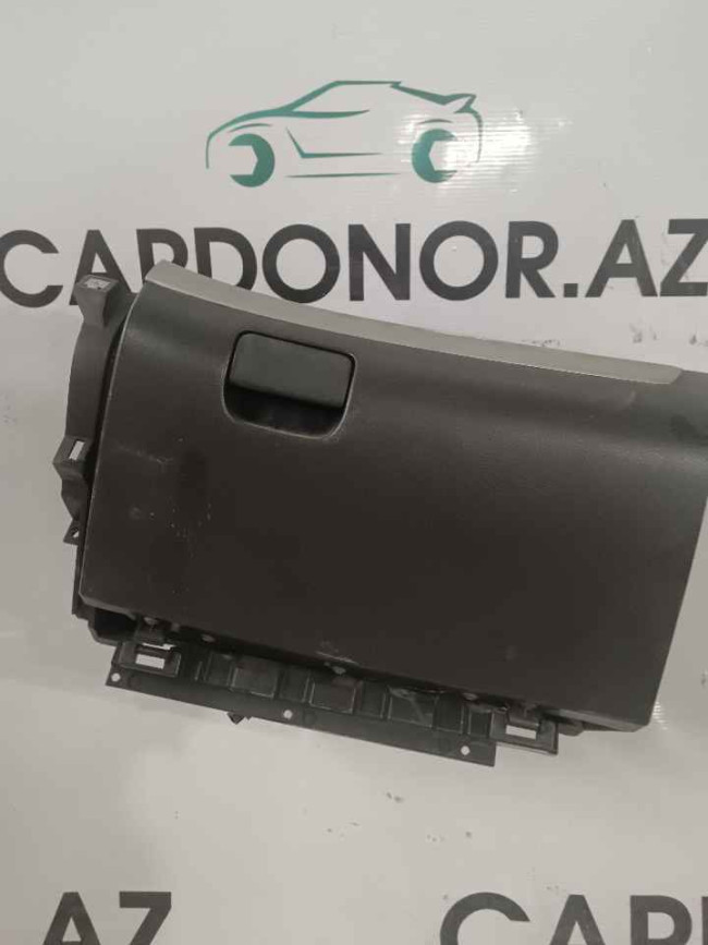 Bardaçok (бардачок) Subaru Outback 2007