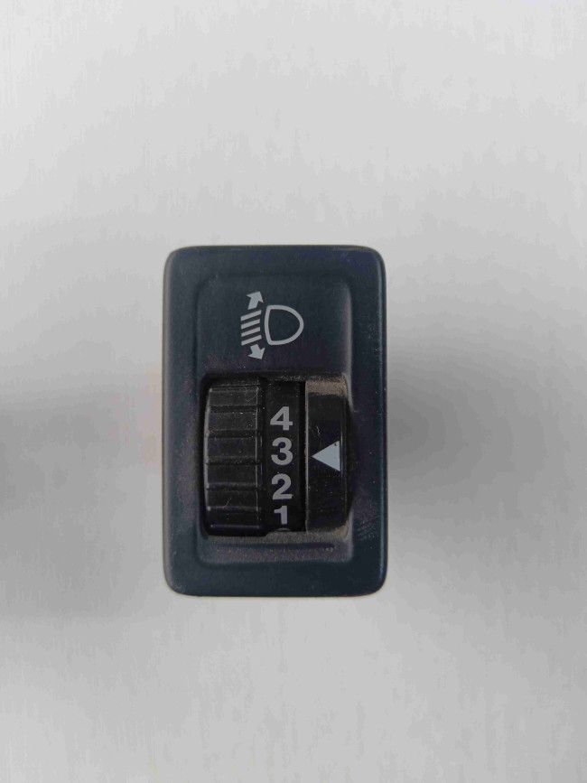 Düymə (Кнопка управления фарами) Suzuki Swift 2011