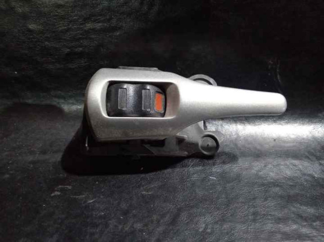 Əlcək (Ручка двери правая) Toyota Auris 2007