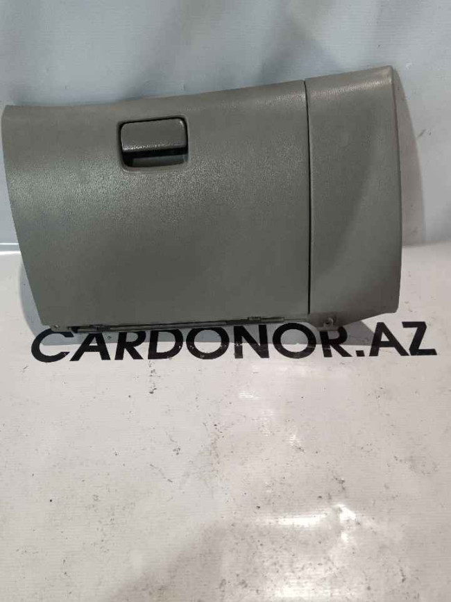 Bardaçok (бардачок) Subaru Forester 2007