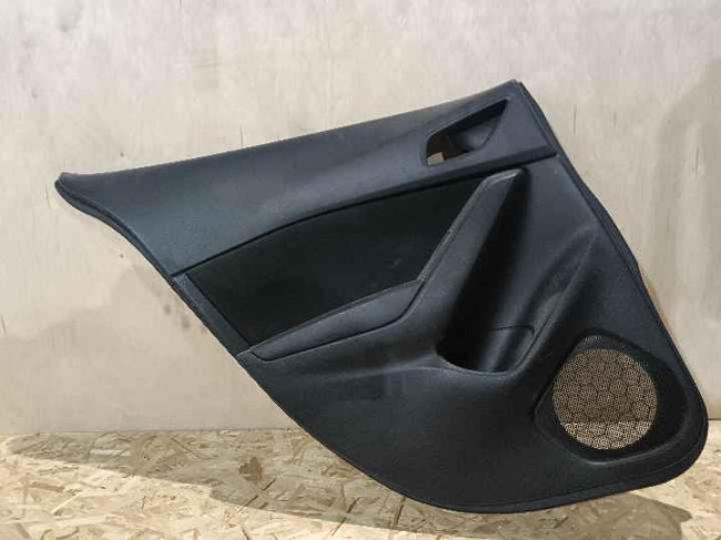 Obivka (Обшивка двери) Mazda 3 2015