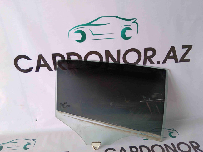 Şüşə Arxa Sağ(Стекло двери задней правой) Mazda 3 2015