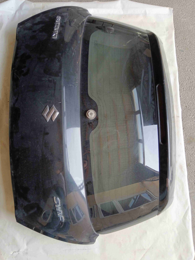 Двери Suzuki Swift 2011