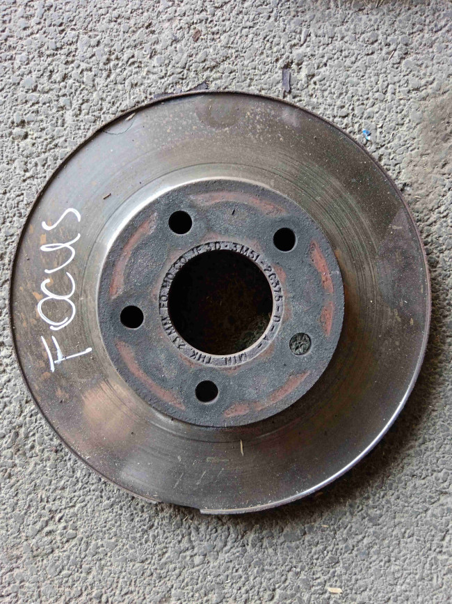 Тормозной диск левый Ford Focus 2006