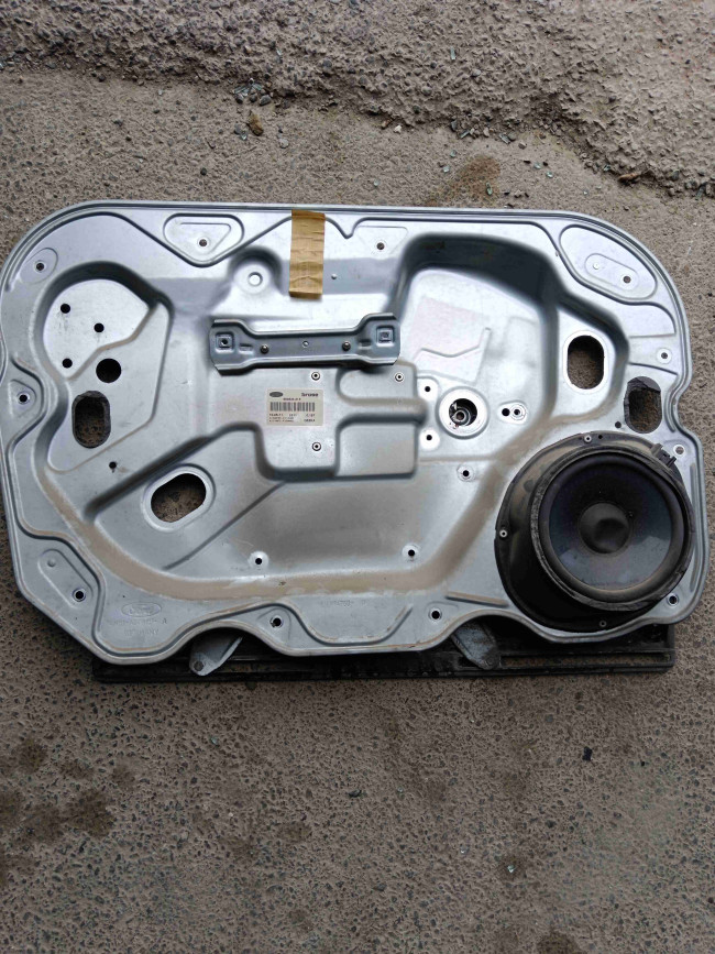Механизм подъема Ford Focus 2011