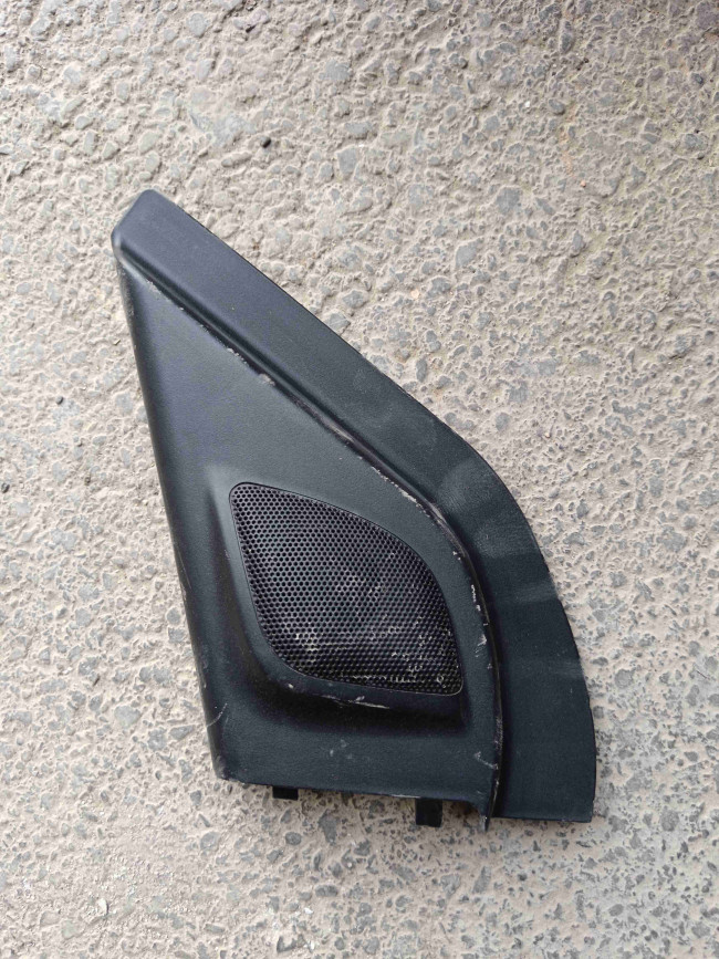 Колонка двери перед лев Suzuki Swift 2011