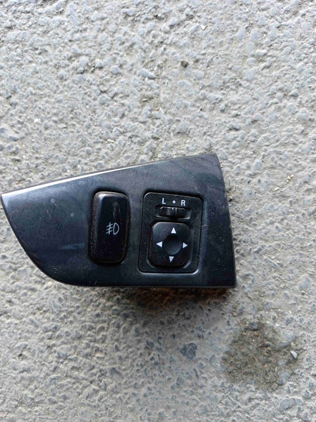 Панель кнопок лев Mitsubishi Lancer 2006