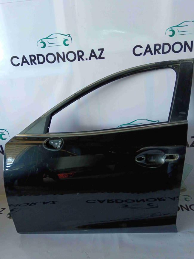 Qapı (Дверь передняя левая) Mazda 3 2015
