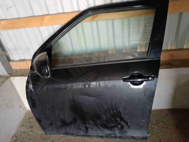 Qapı sol ön (дверь передняя левая) Suzuki Swift 2011