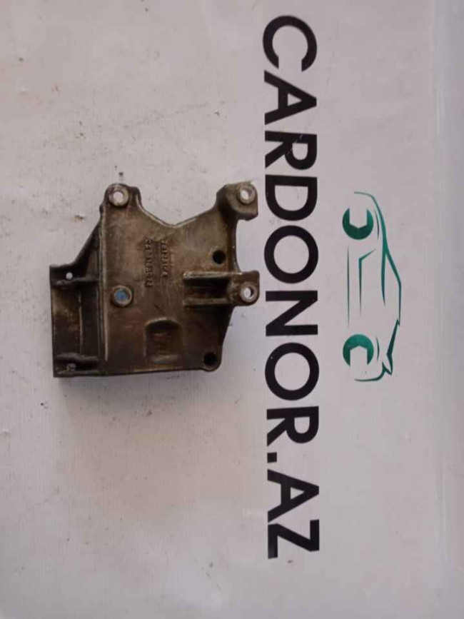 Kronşteyn (Кронштейн кондиционера) Mitsubishi Lancer 2006