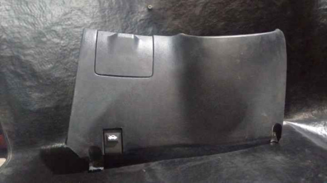 Sükan altı örtük (Накладка панели под рулевой) Hyundai Elantra 2004