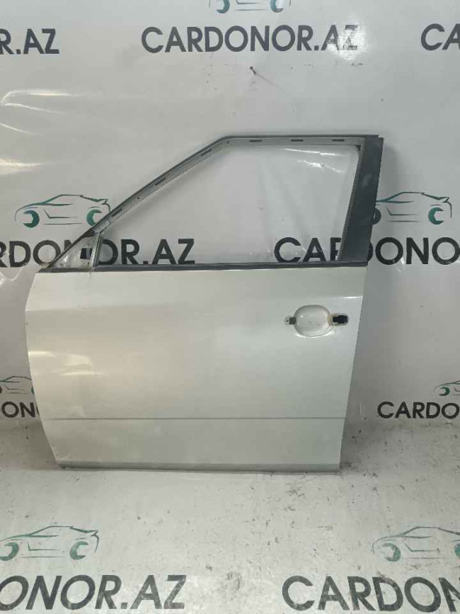 Qapı ön (Дверь передняя) Skoda Fabia 2013