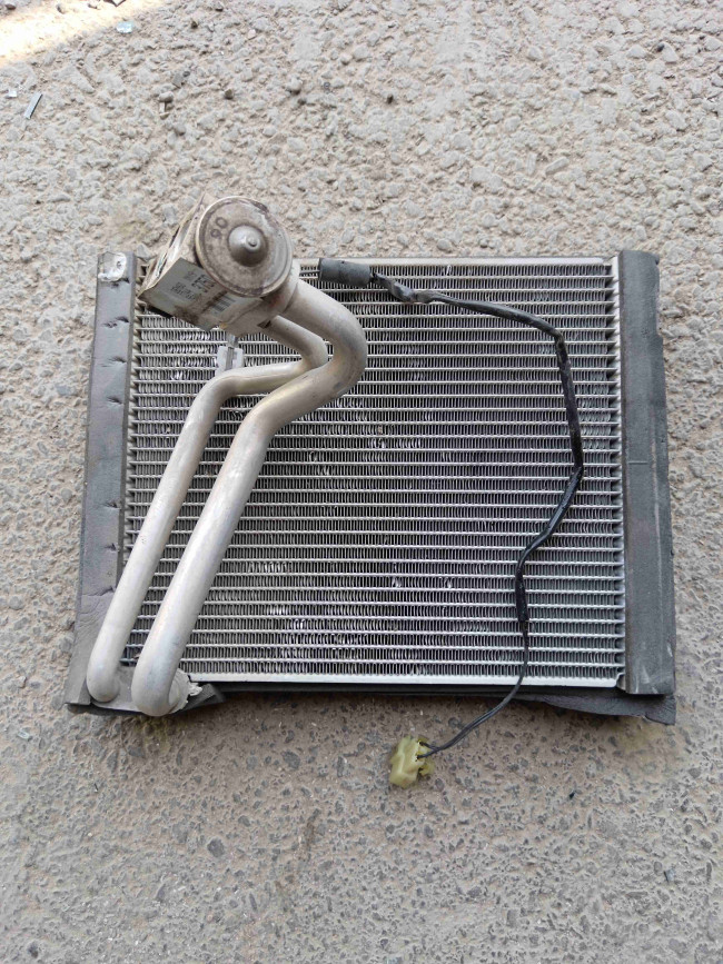 Radiator (радиатор кондиционера) Suzuki Swift 2011