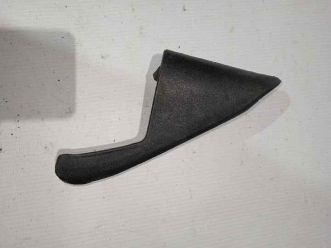 Dekorotiv plastik (Накладка декоративная) Hyundai Elantra 2004